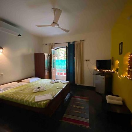 Room By The Beach - Calangute Bagian luar foto