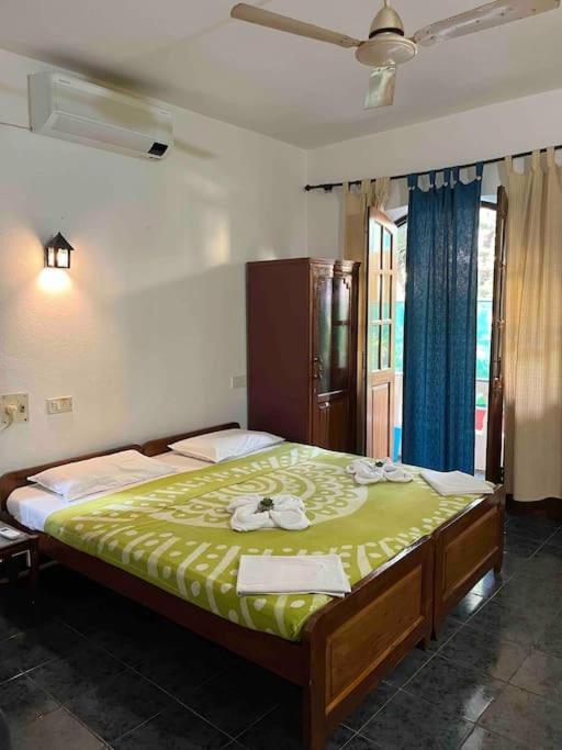 Room By The Beach - Calangute Bagian luar foto